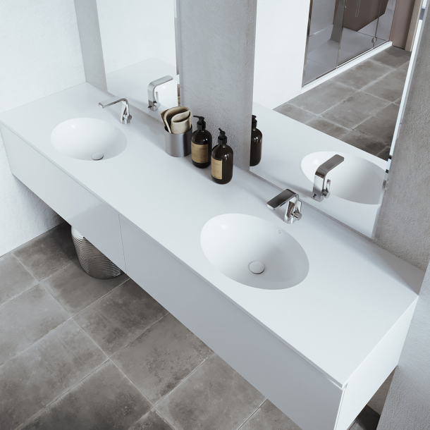 Dobbel vask Corian� Hill